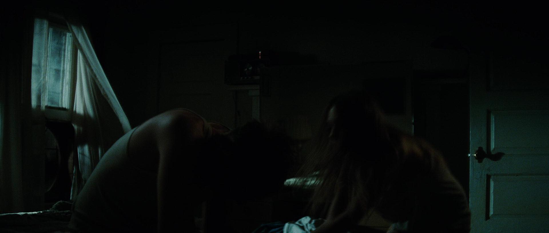 lovely-dakota-secret-life-bees-screen-capture-0021.jpg