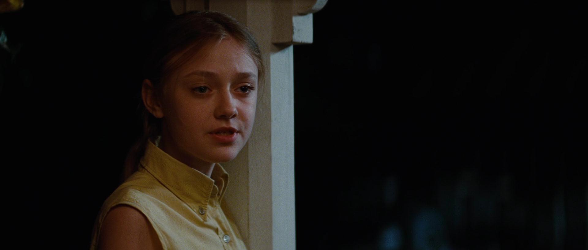 lovely-dakota-secret-life-bees-screen-capture-0965.jpg