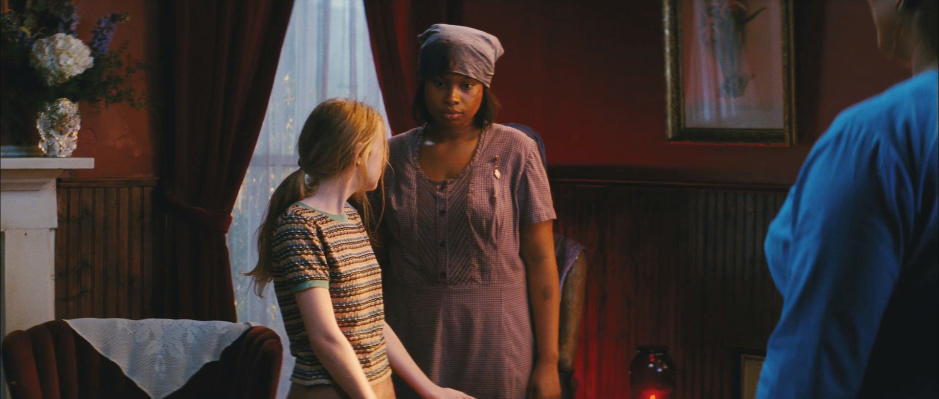 lovely-dakota-secret-life-bees-trailer-007.jpg