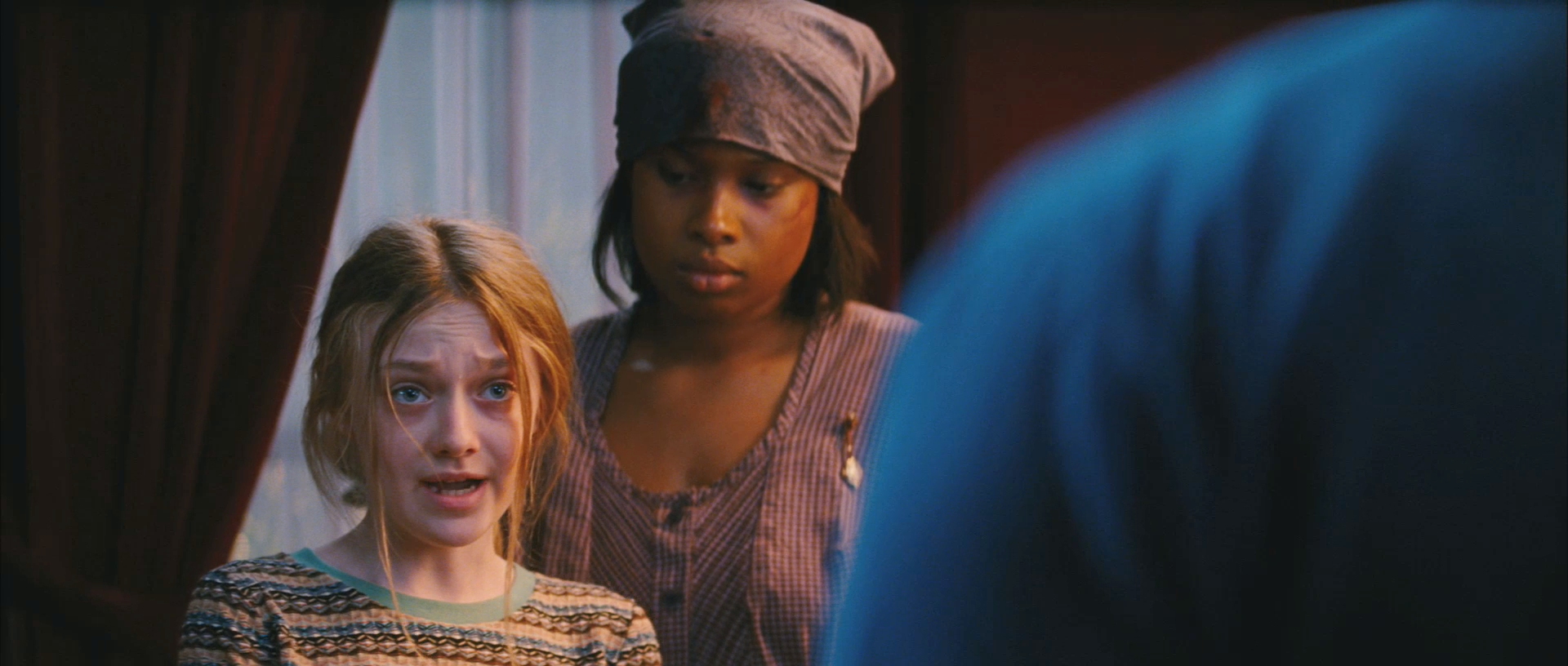lovely-dakota-secret-life-bees-trailer-016.jpg