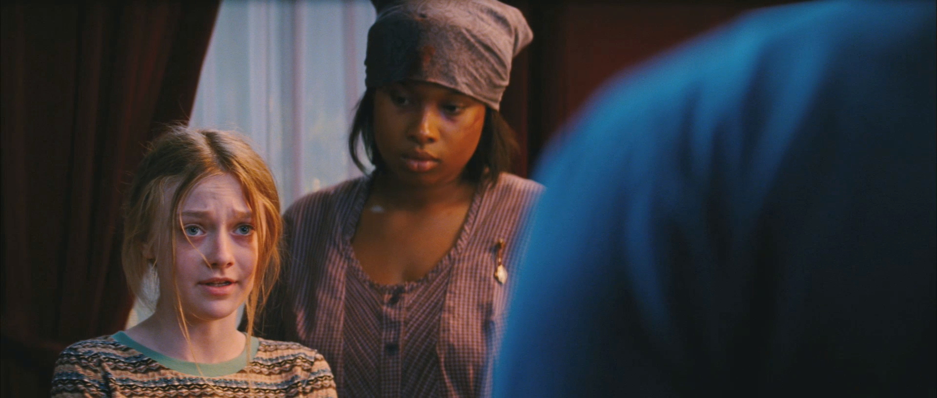 lovely-dakota-secret-life-bees-trailer-035.jpg