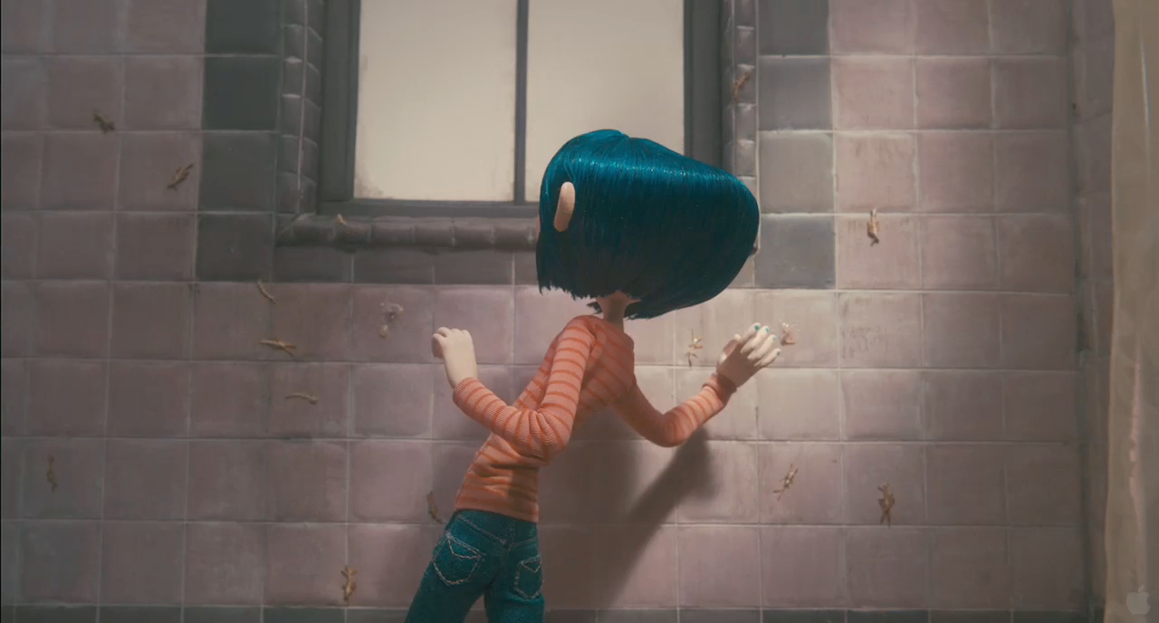 lovely-dakota-coraline-trailer-21.jpg