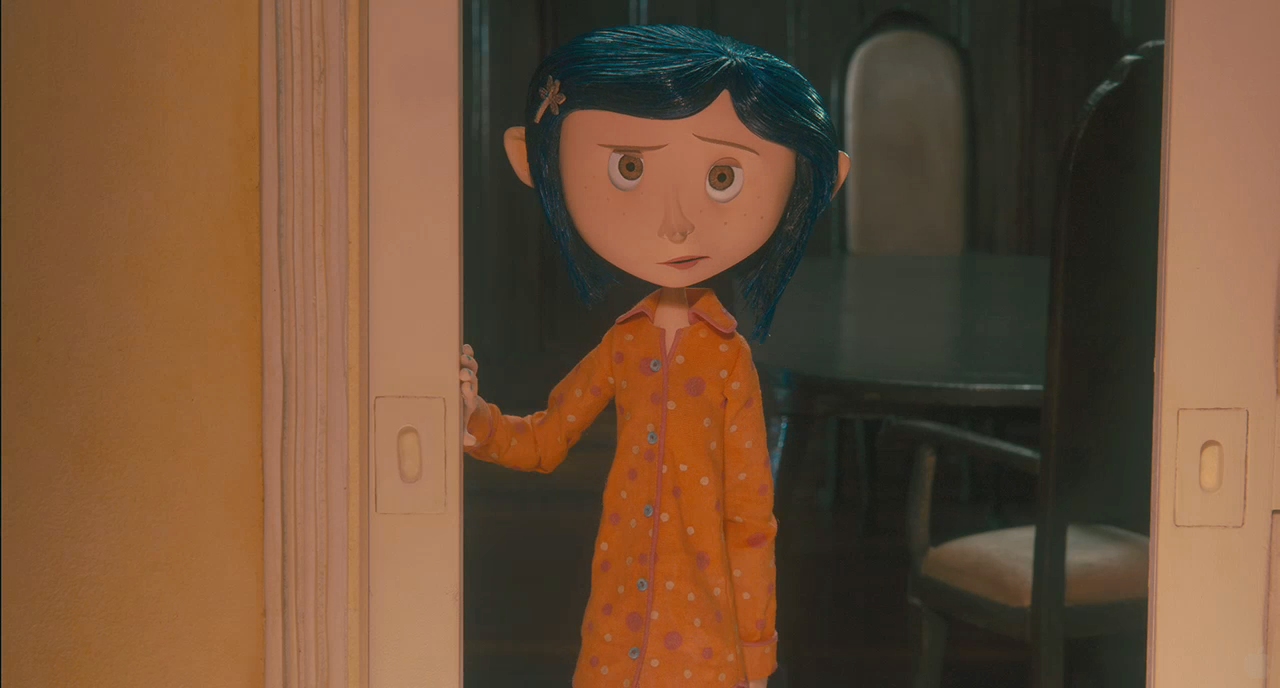 lovely-dakota-coraline-trailer-50.jpg
