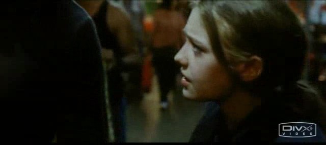 lovely-dakota-push-clip-01-05.jpg