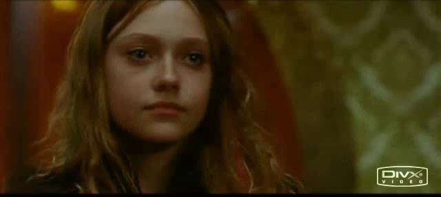 lovely-dakota-push-clip-02-02.jpg