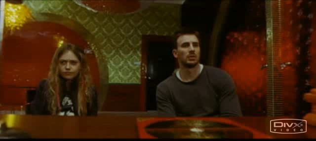 lovely-dakota-push-clip-02-05.jpg