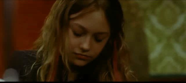 lovely-dakota-push-clip-02-10.jpg