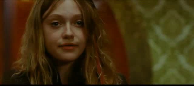 lovely-dakota-push-clip-02-33.jpg