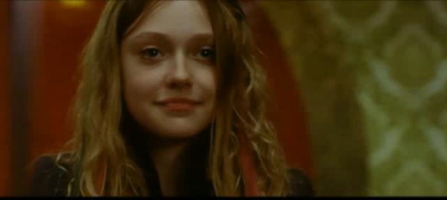 lovely-dakota-push-clip-02-35.jpg