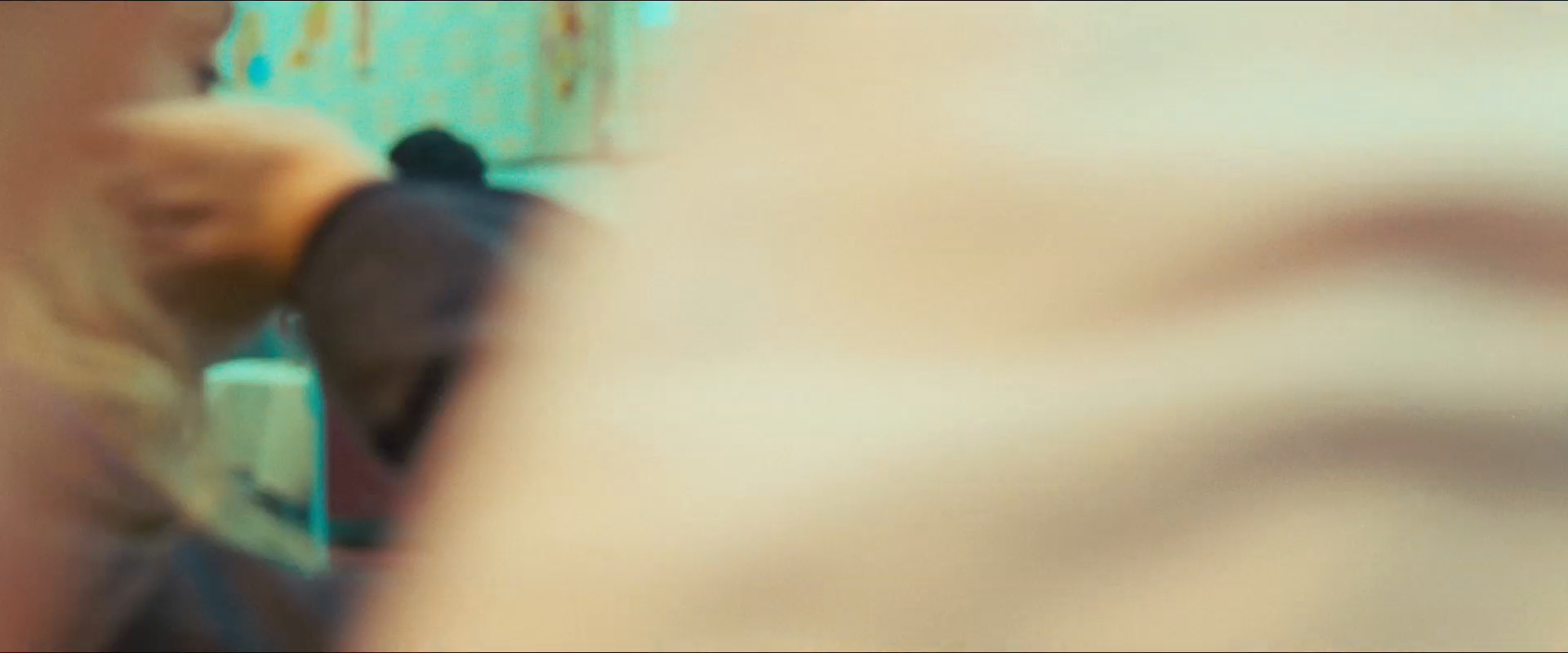 lovely-dakota-push-trailer-005.jpg