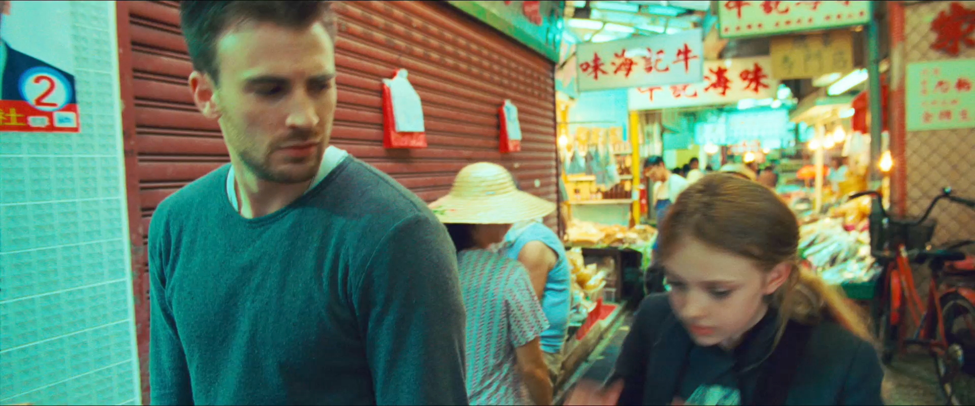 lovely-dakota-push-trailer-026.jpg