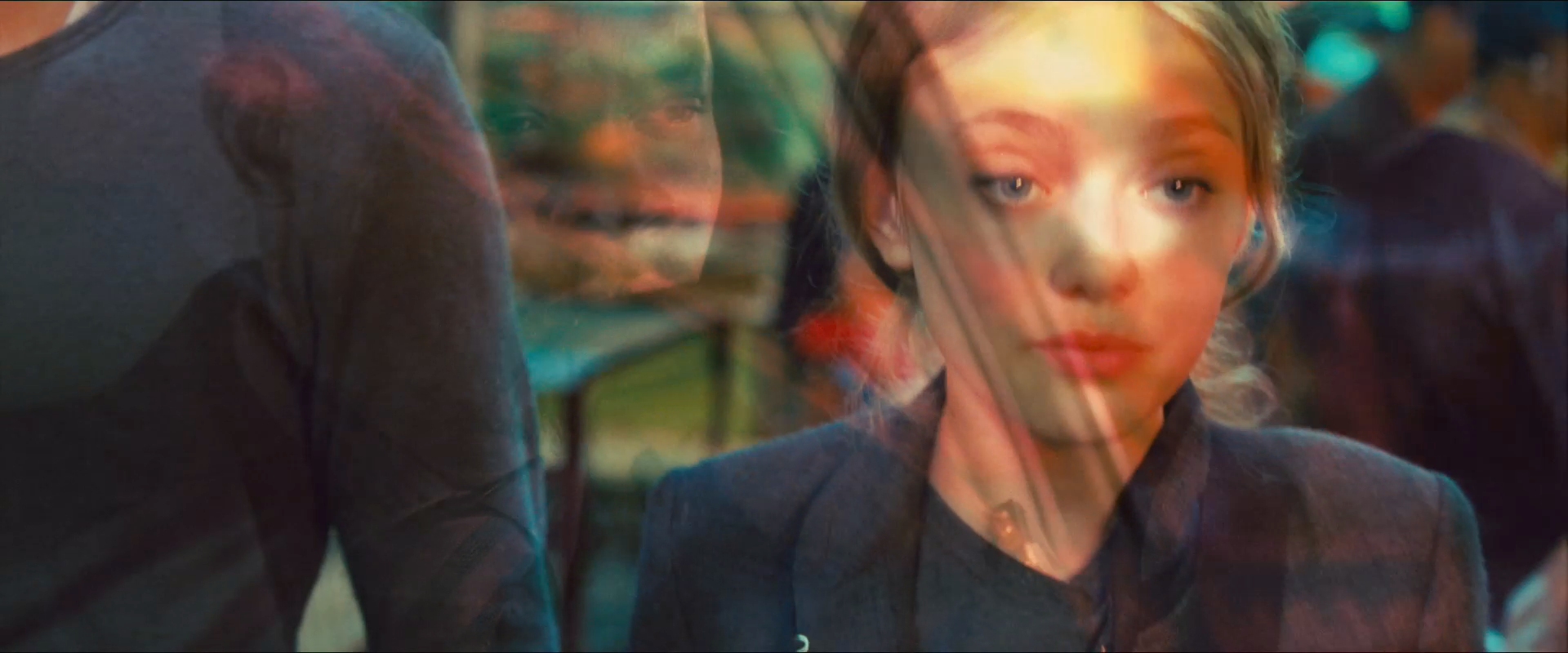 lovely-dakota-push-trailer-052.jpg