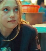 lovely-dakota-push-trailer-011.jpg