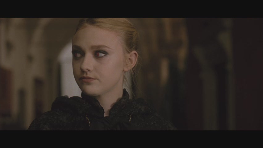 lovely-dakota-new-moon-meet-volturi-12.jpg