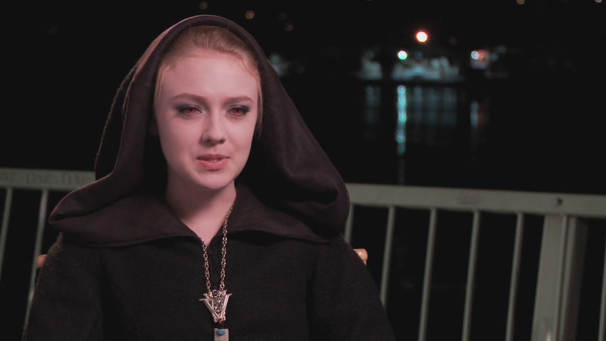 lovely-dakota-new-moon-meet-volturi-20.jpg