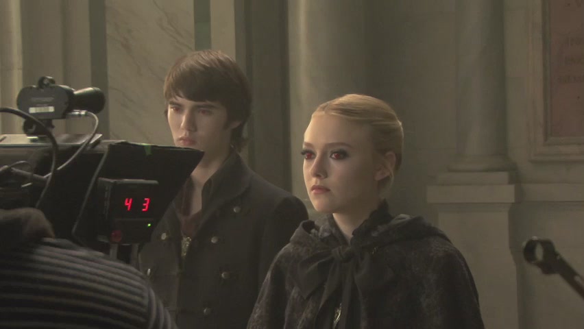 lovely-dakota-new-moon-meet-volturi-23.jpg