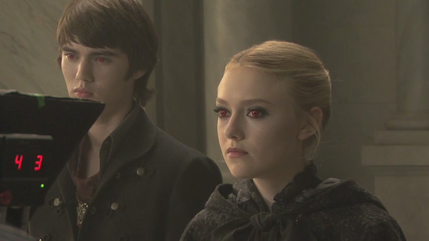 lovely-dakota-new-moon-meet-volturi-26.jpg