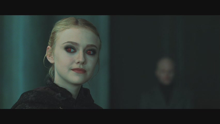 lovely-dakota-new-moon-meet-volturi-28.jpg
