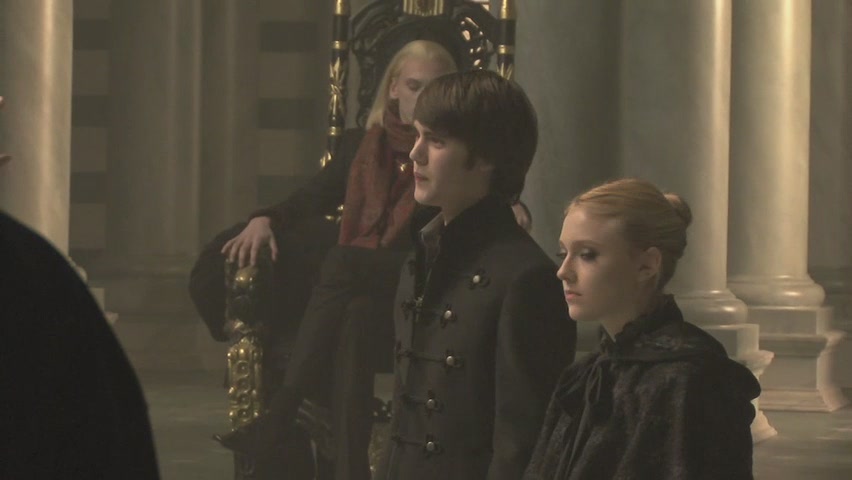 lovely-dakota-new-moon-meet-volturi-34.jpg