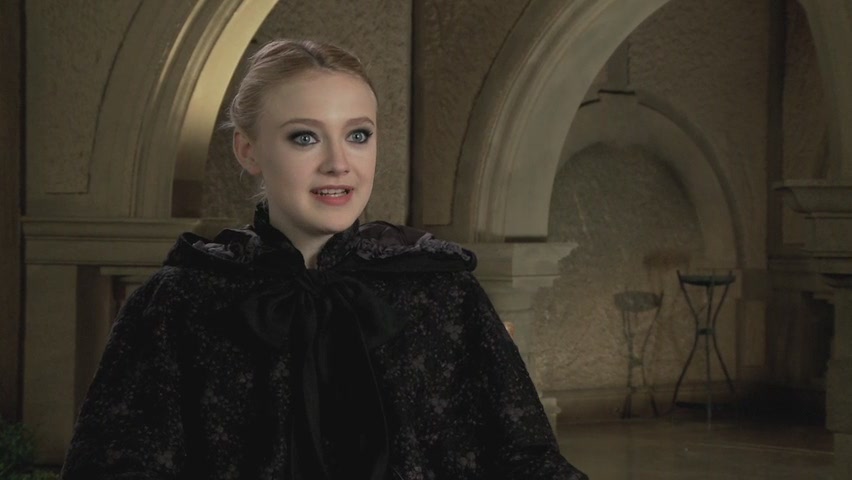 lovely-dakota-new-moon-meet-volturi-39.jpg