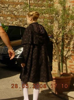 lovely-dakota-new-moon-on-set-04.jpg