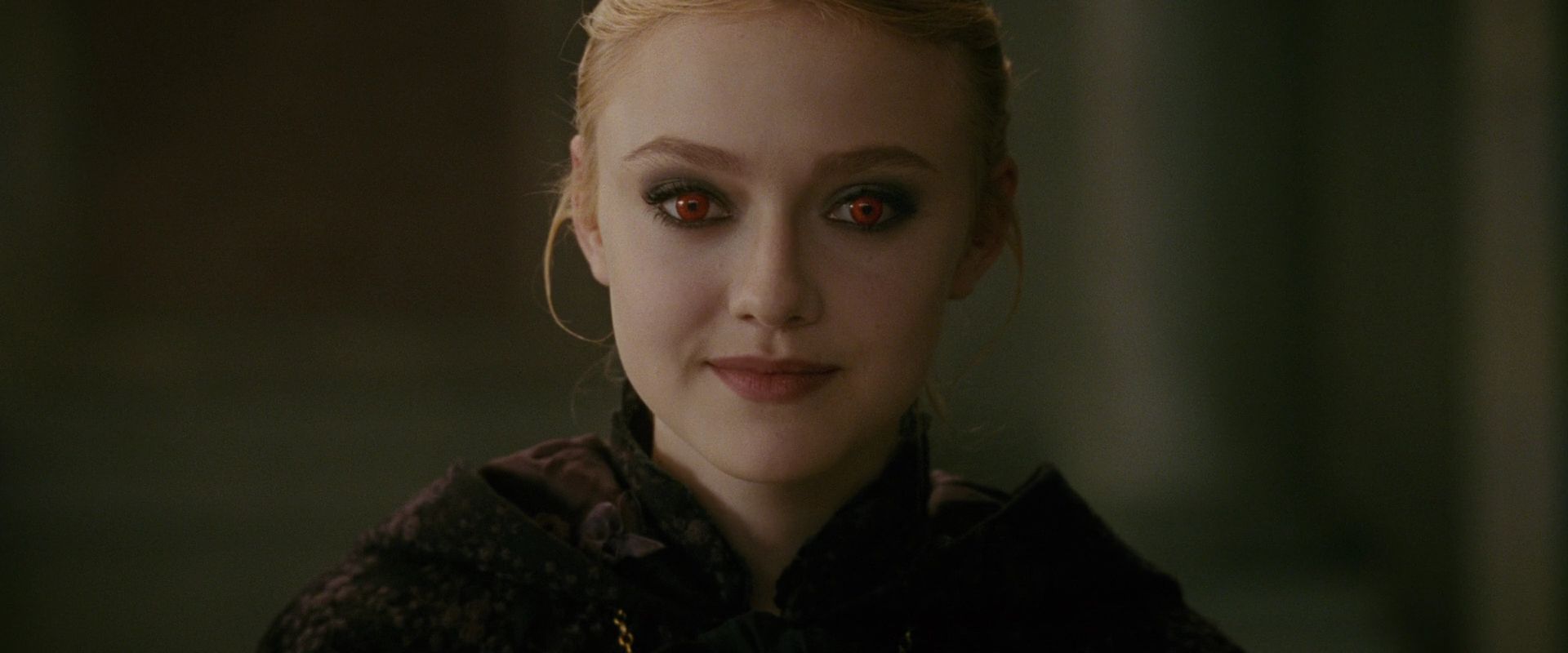lovely-dakota-new-moon-screen-capture-59.jpg