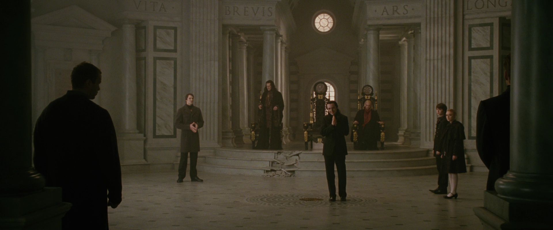 lovely-dakota-new-moon-screen-capture-66.jpg