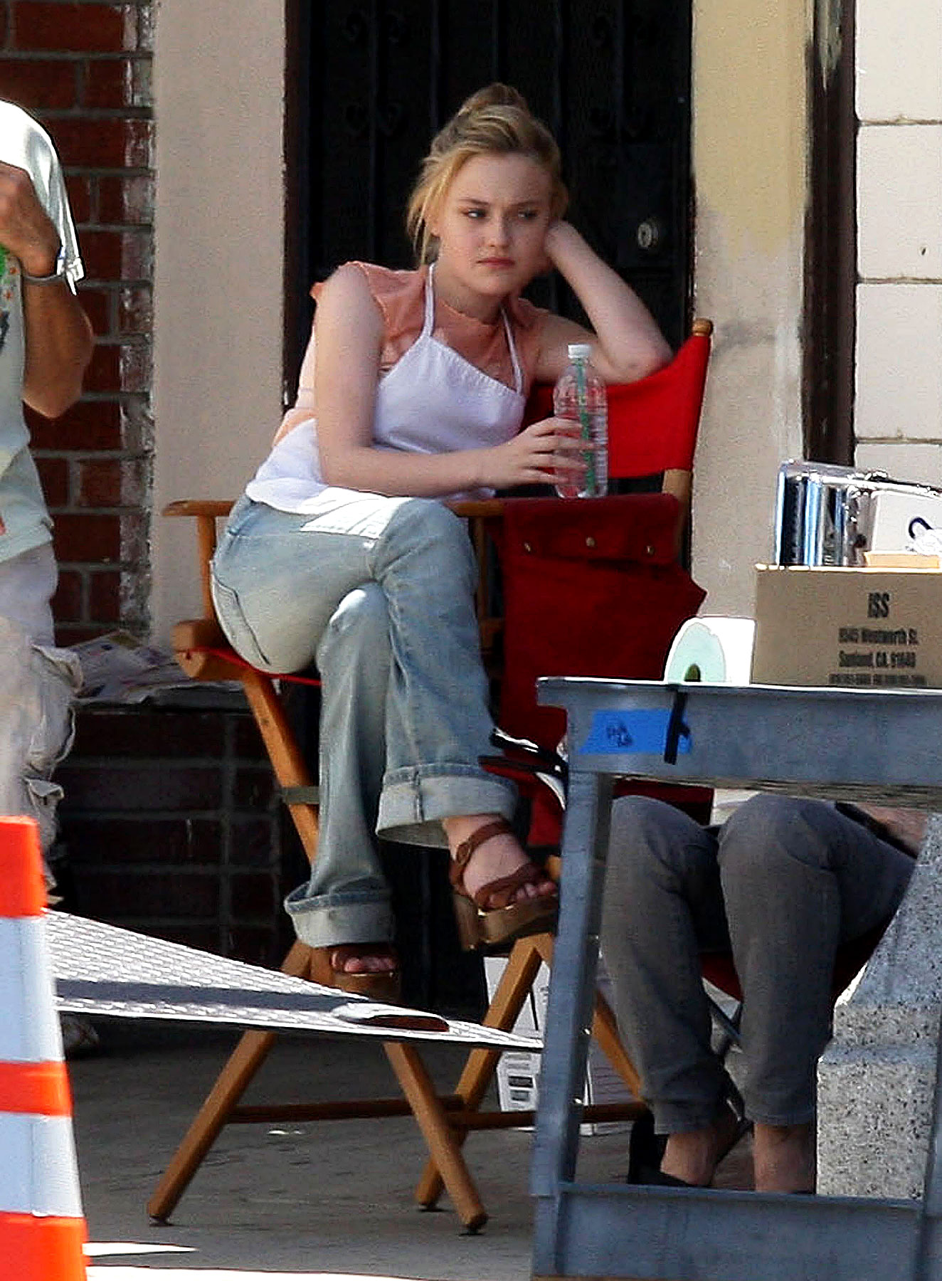 lovely-dakota-runaways-07-14-2009-12.jpg