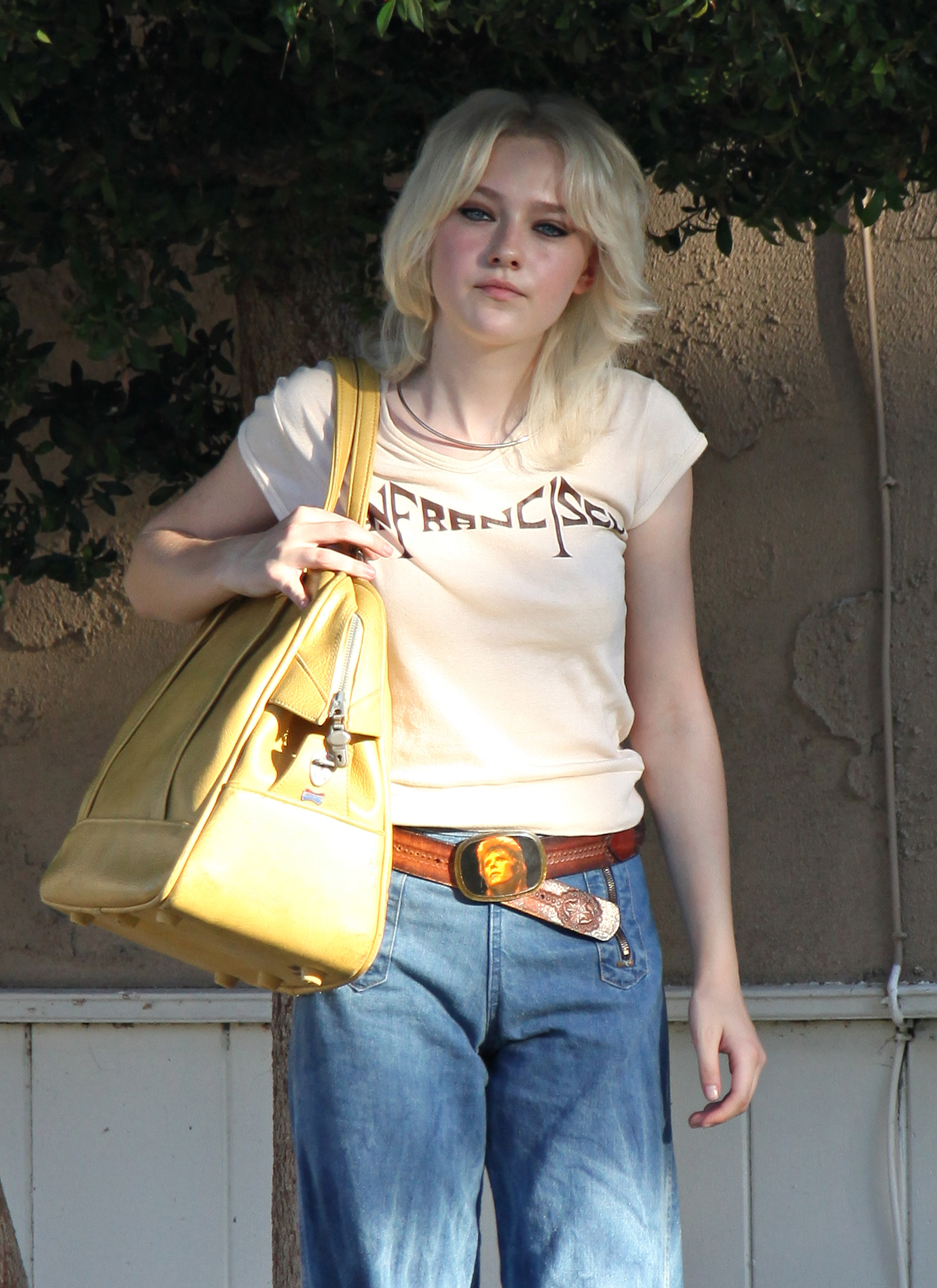 lovely-dakota-runaways-07-22-2009-029.jpg