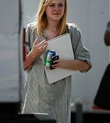 lovely-dakota-runaways-07-26-2009-03.jpg