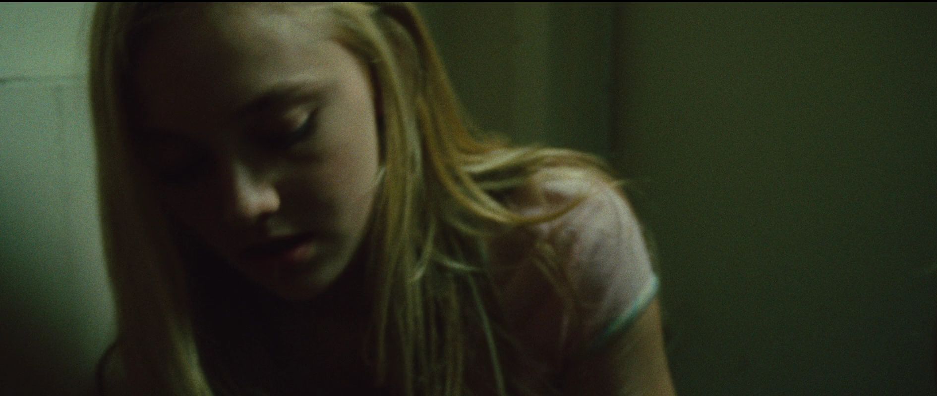 lovely-dakota-runaways-screen-capture-0009.jpg