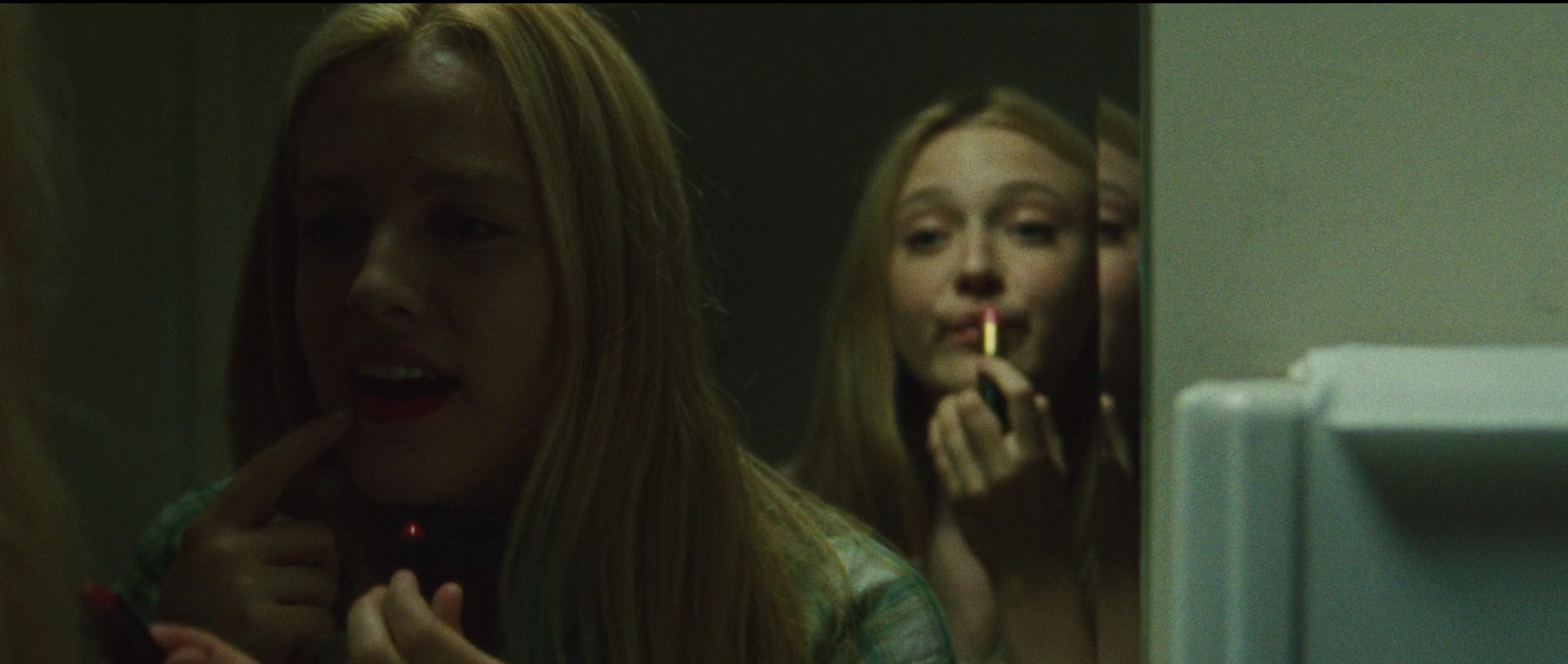 lovely-dakota-runaways-screen-capture-0015.jpg