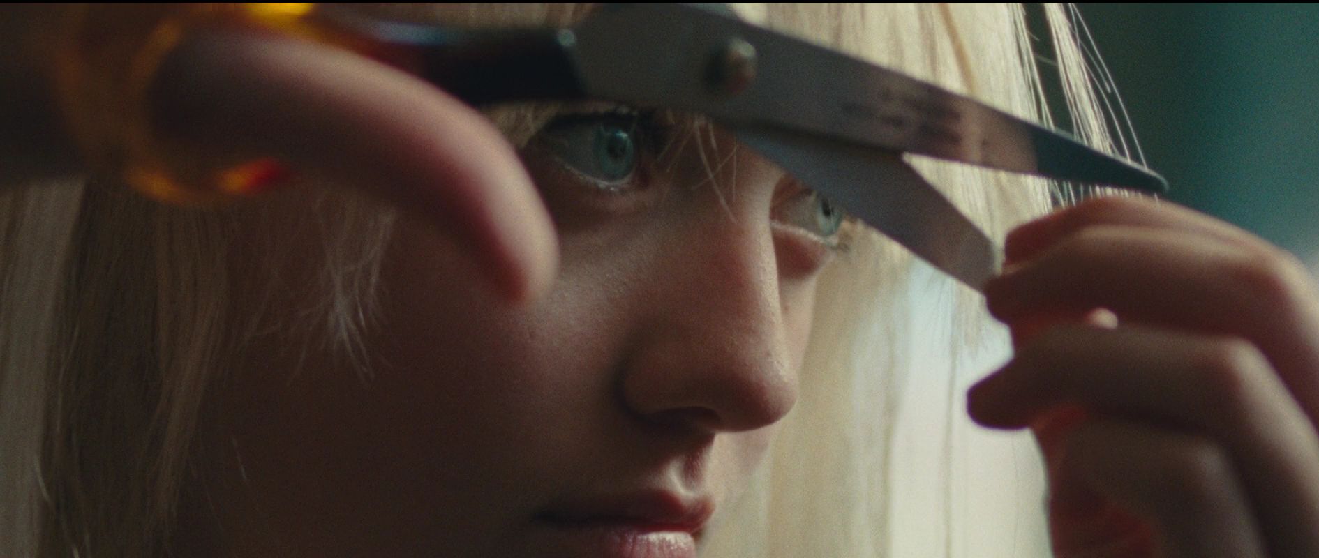 lovely-dakota-runaways-screen-capture-0037.jpg