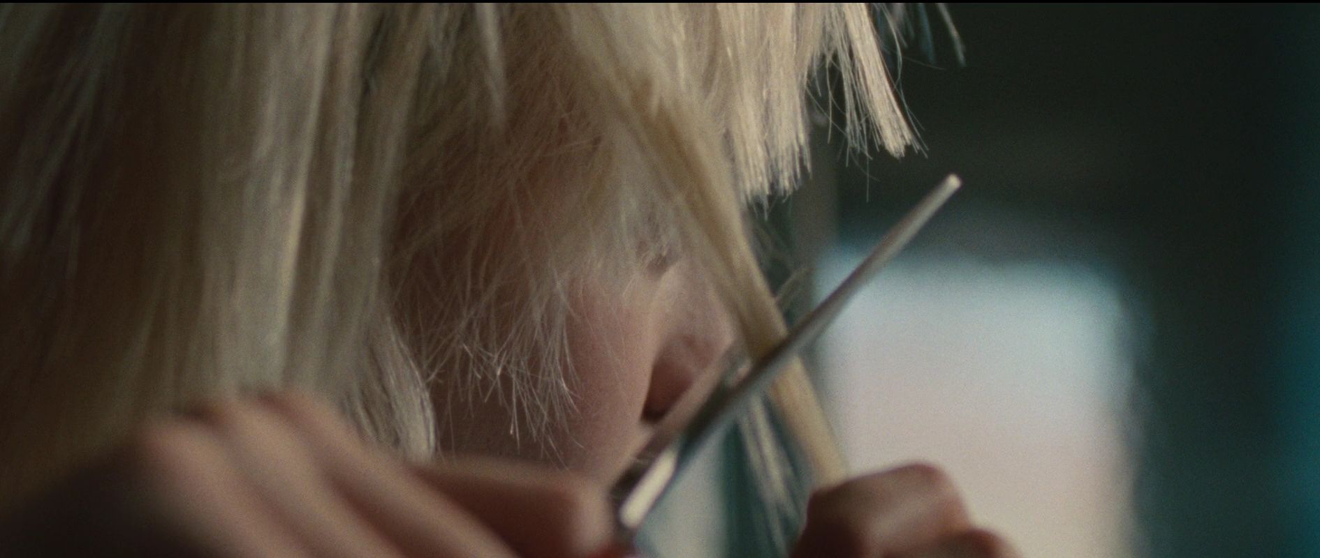 lovely-dakota-runaways-screen-capture-0042.jpg