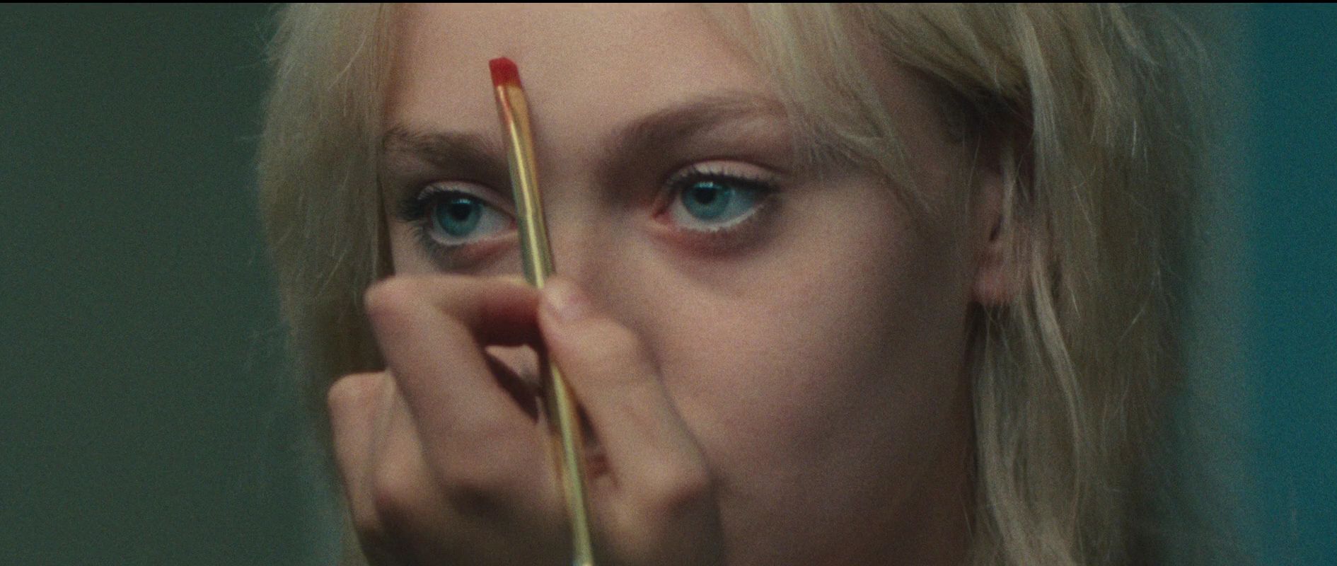 lovely-dakota-runaways-screen-capture-0046.jpg