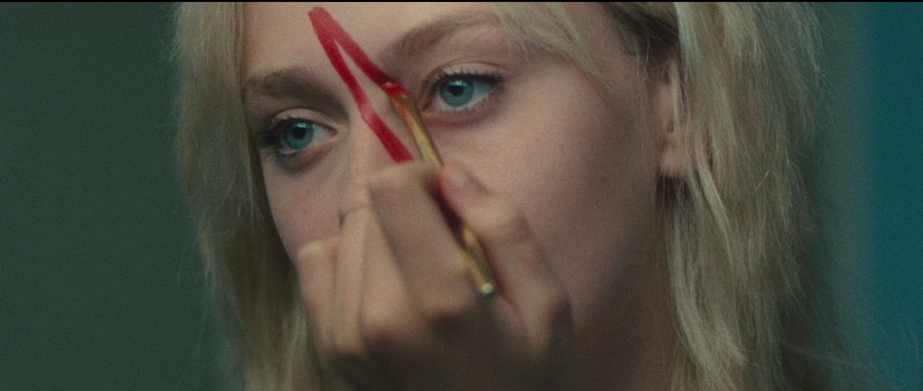 lovely-dakota-runaways-screen-capture-0051.jpg