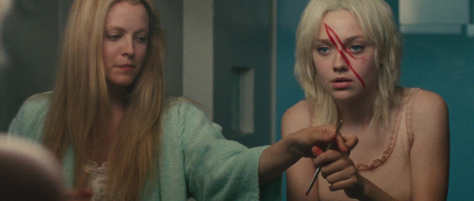 lovely-dakota-runaways-screen-capture-0060.jpg