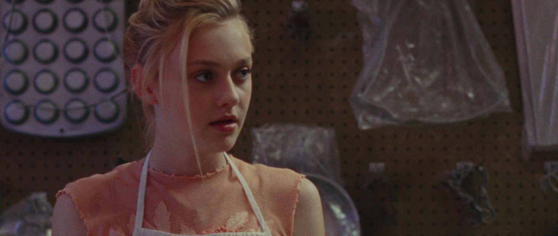lovely-dakota-runaways-screen-capture-1170.jpg
