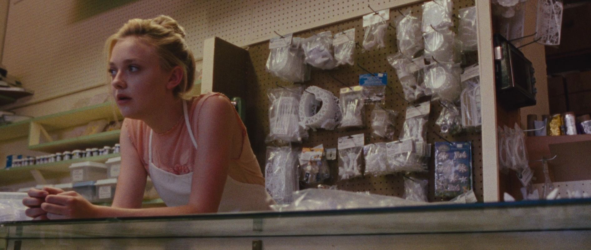 lovely-dakota-runaways-screen-capture-1173.jpg