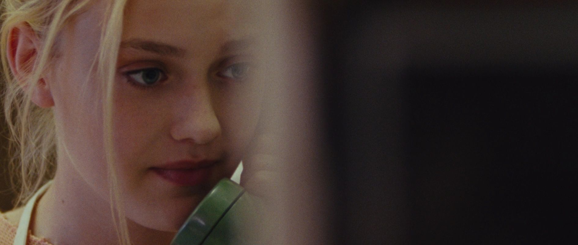 lovely-dakota-runaways-screen-capture-1182.jpg