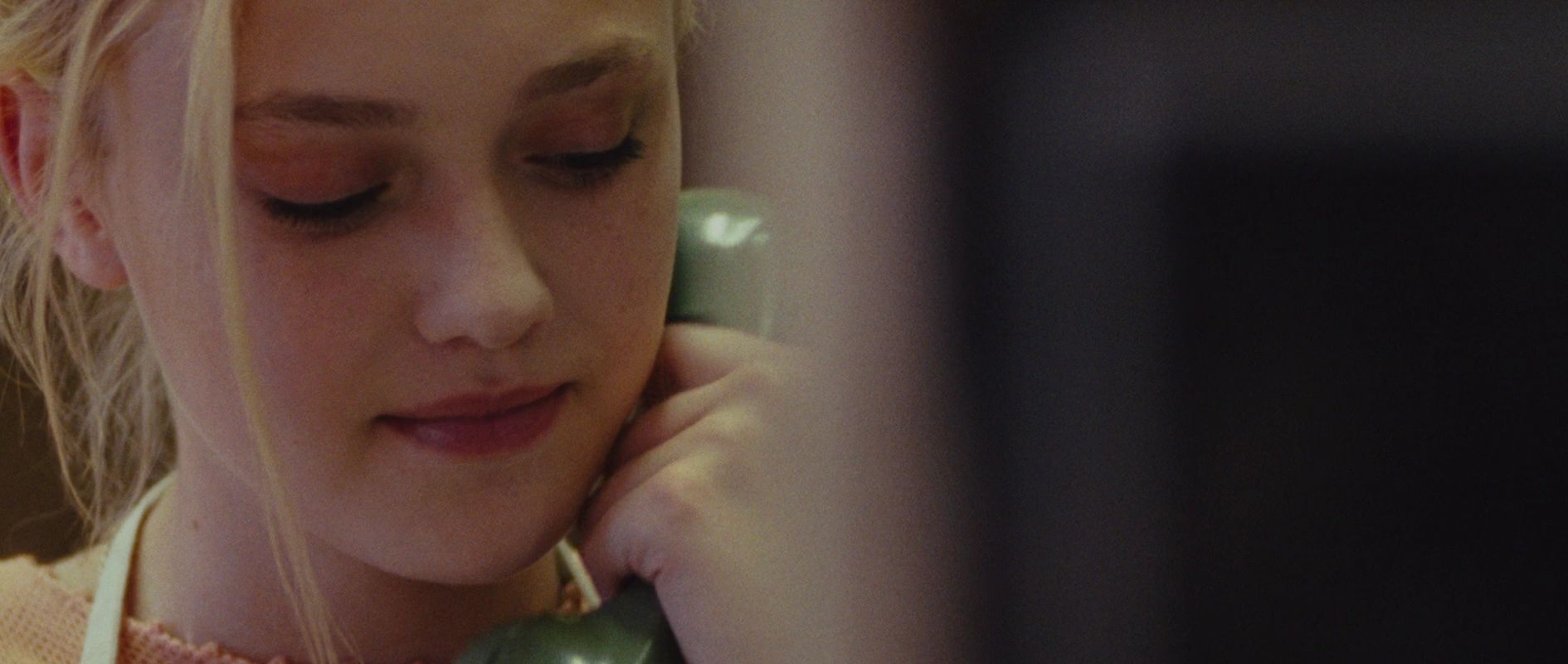 lovely-dakota-runaways-screen-capture-1193.jpg