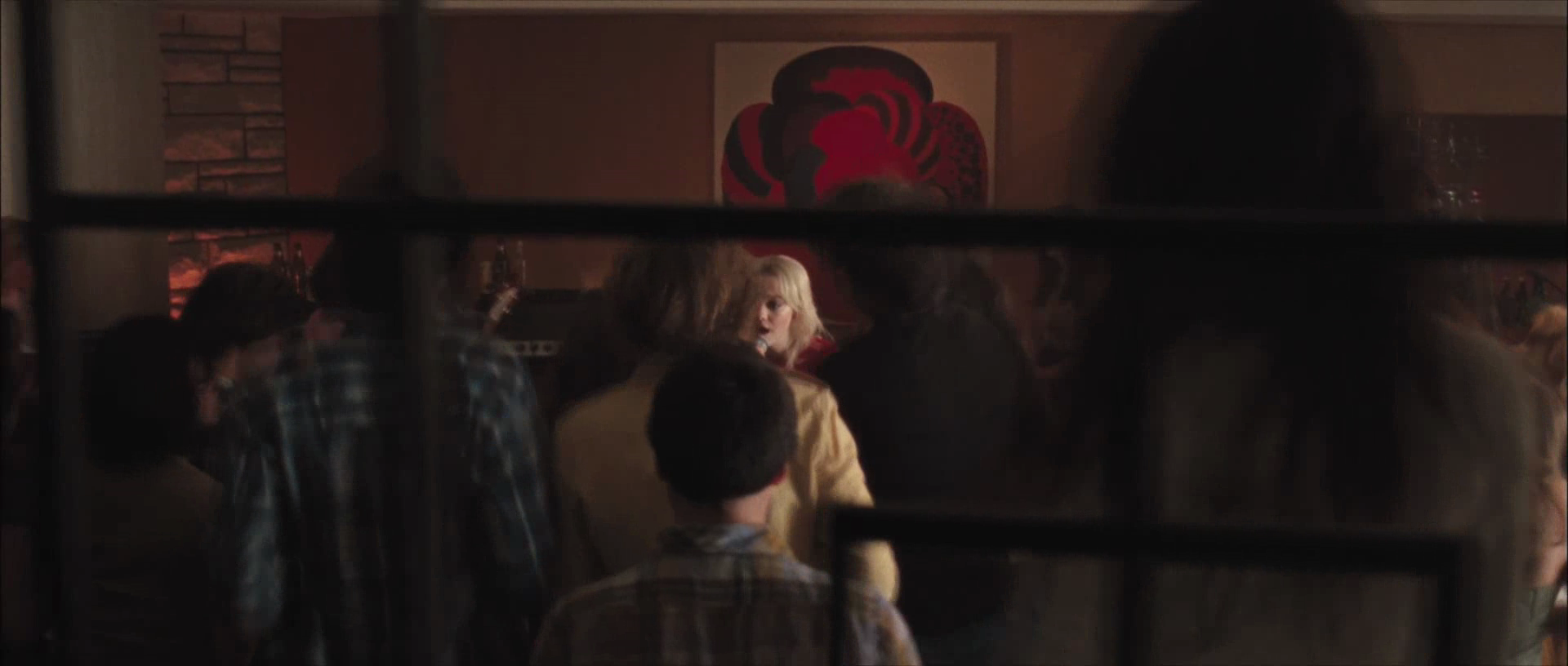 lovely-dakota-runaways-trailer-028.jpg