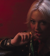 lovely-dakota-runaways-trailer-023.jpg