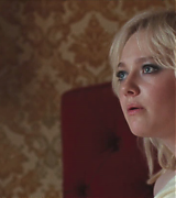 lovely-dakota-runaways-trailer-055.jpg