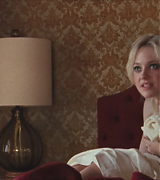 lovely-dakota-runaways-trailer-058.jpg