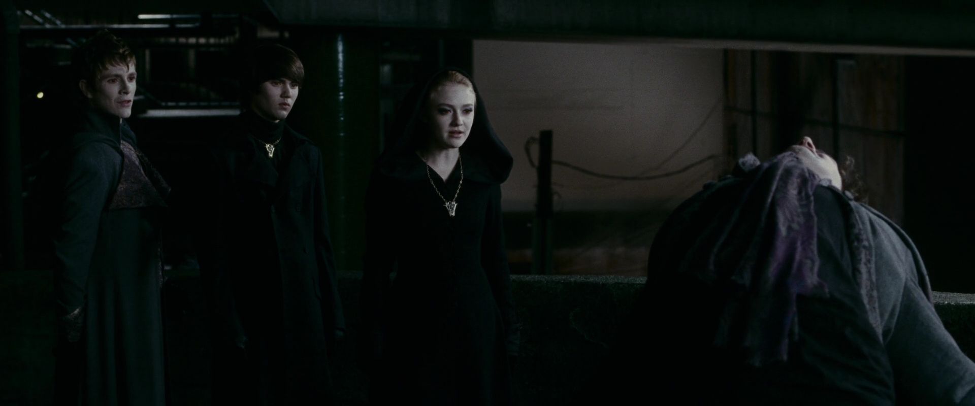 lovely-dakota-eclipse-screen-capture-12.jpg