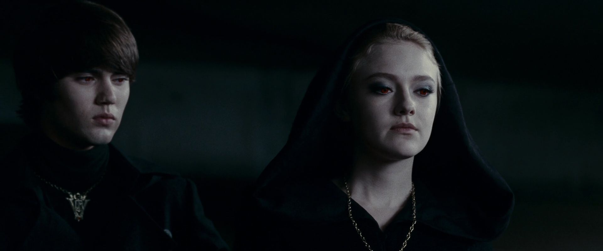 lovely-dakota-eclipse-screen-capture-19.jpg