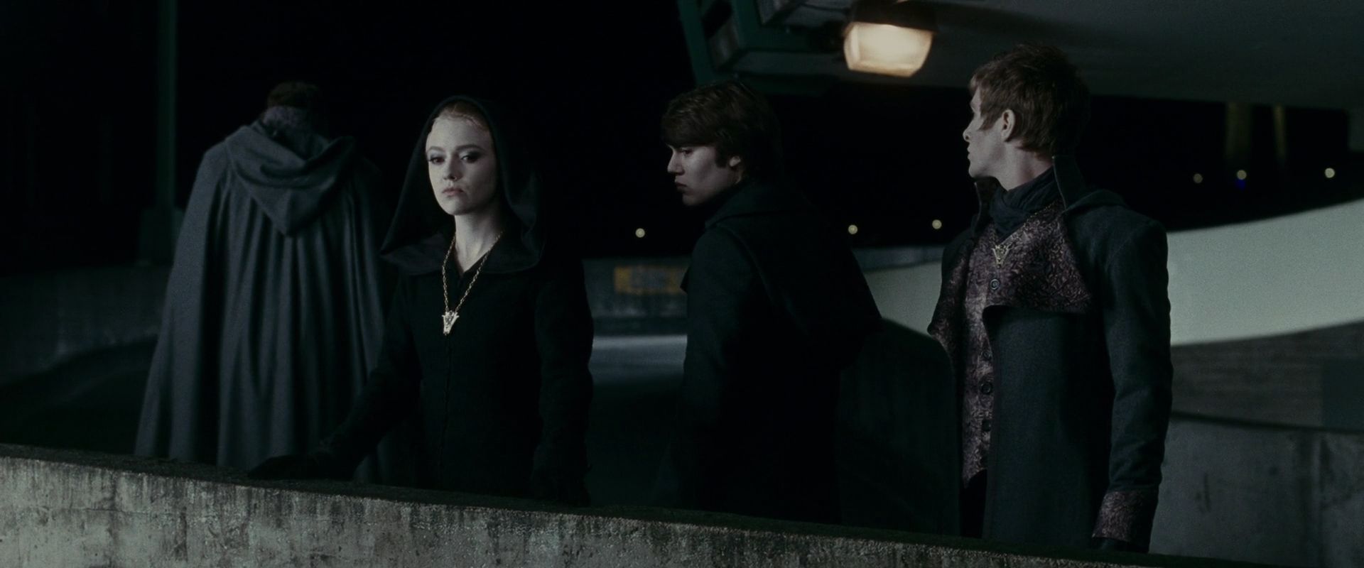 lovely-dakota-eclipse-screen-capture-24.jpg