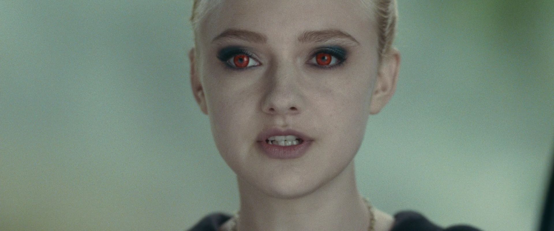 lovely-dakota-eclipse-screen-capture-82.jpg