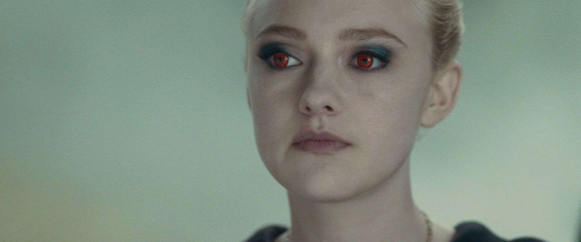 lovely-dakota-eclipse-screen-capture-87.jpg